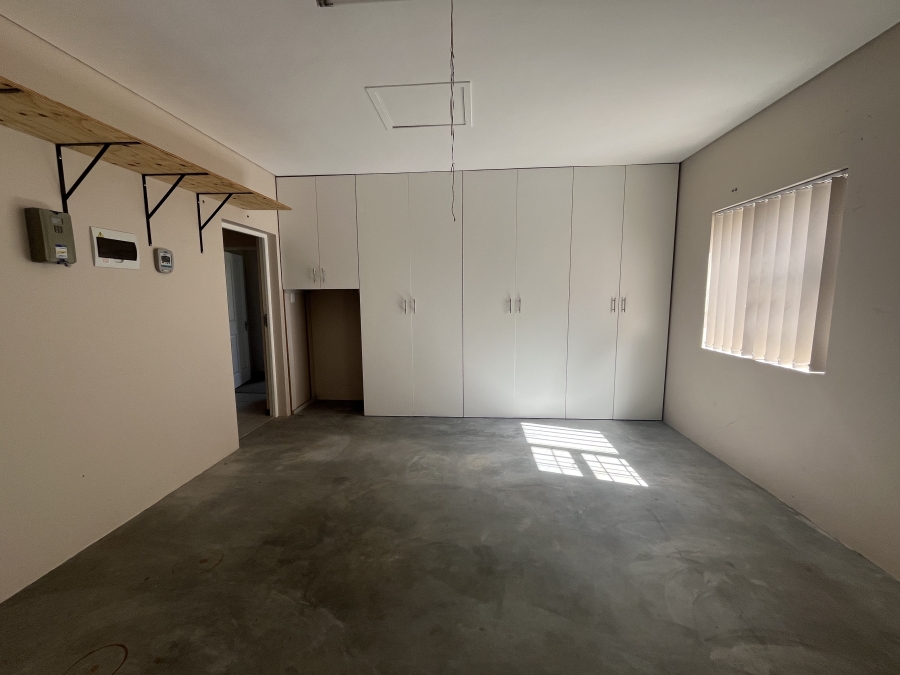 2 Bedroom Property for Sale in Heiderand Western Cape